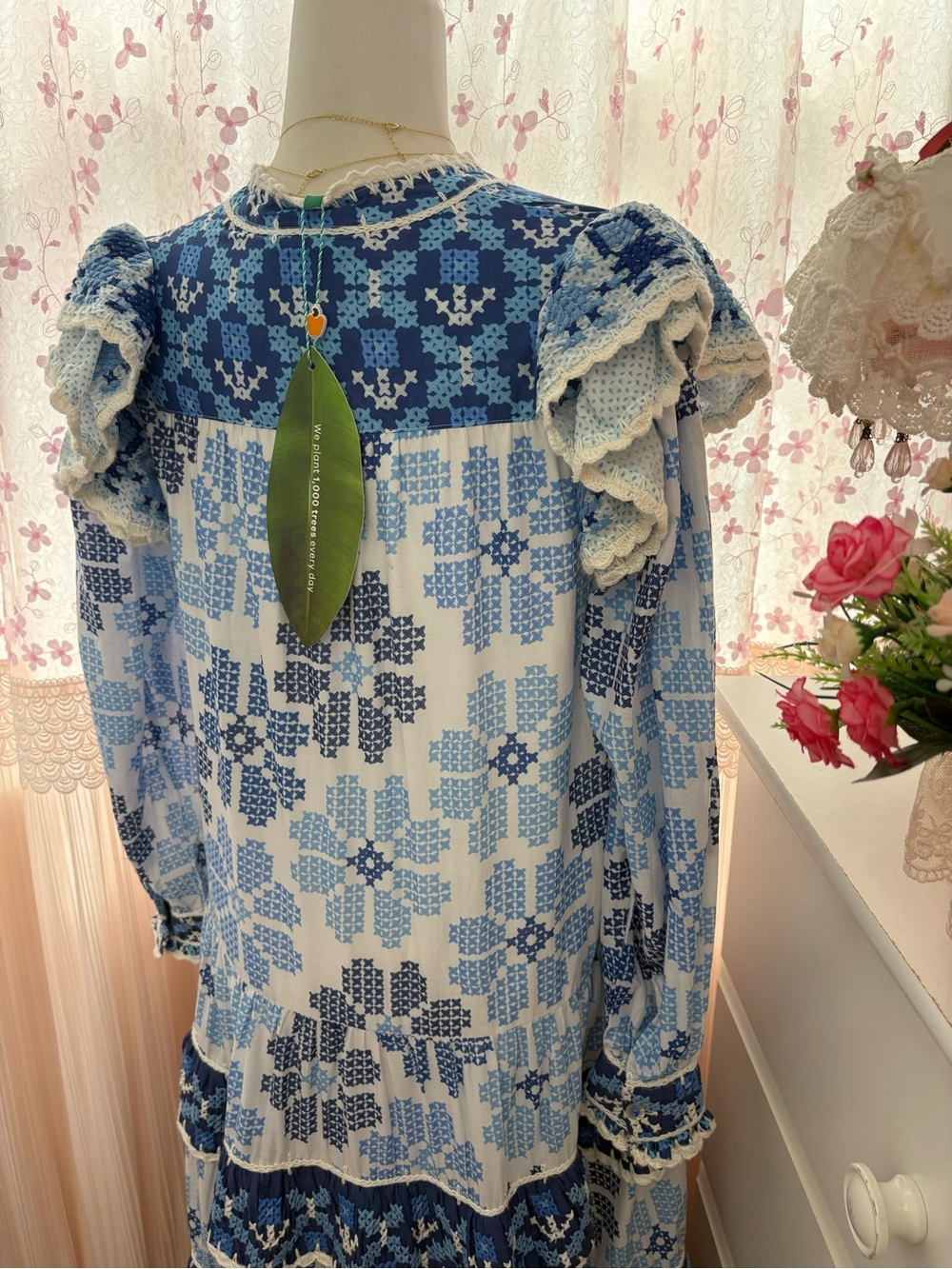 Farm Rio Off-White Stitched Flowers And Girls Midi Dress - Picture 8 of 11